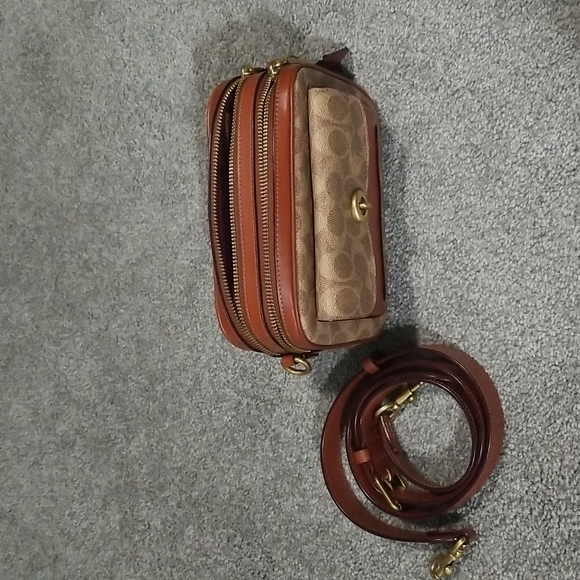 Coach Bags Coach Willow Camera Crossbody In Coated Canvas Signature